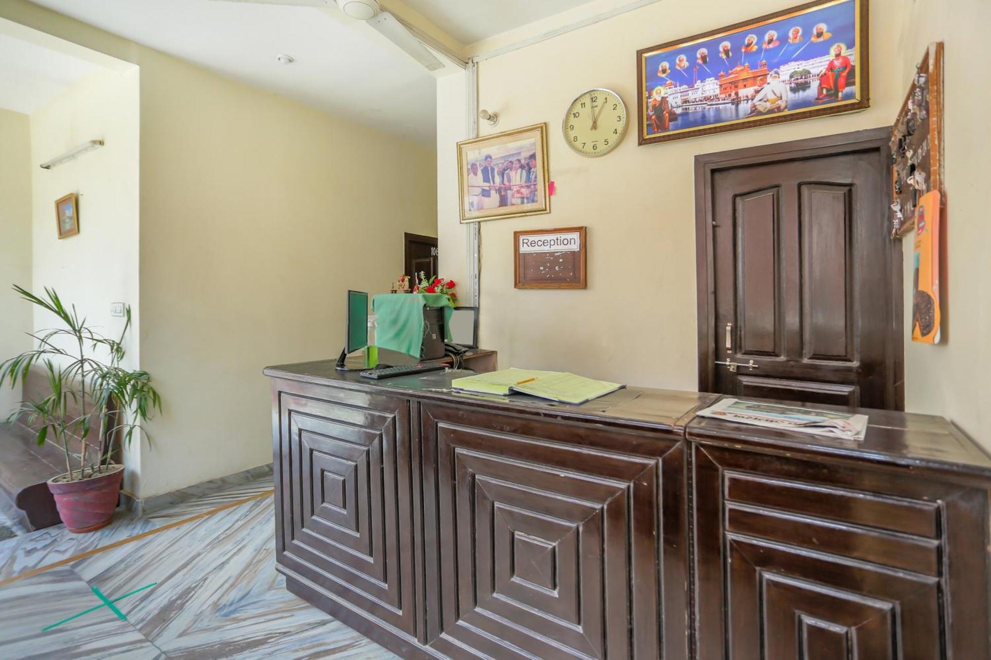 Collection O 81098 Hotel Royal Panjab Bijnaur Dış mekan fotoğraf