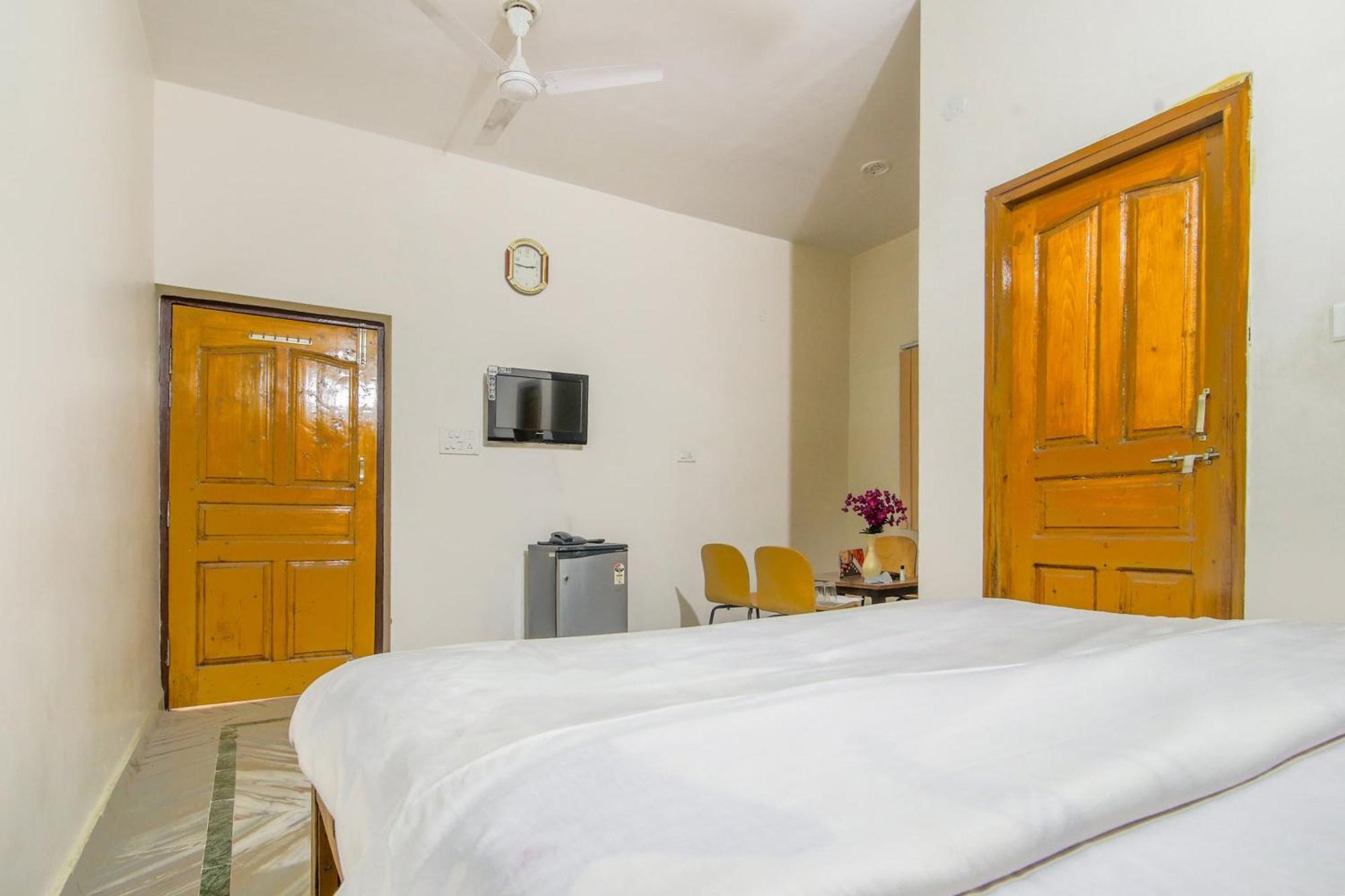 Collection O 81098 Hotel Royal Panjab Bijnaur Dış mekan fotoğraf